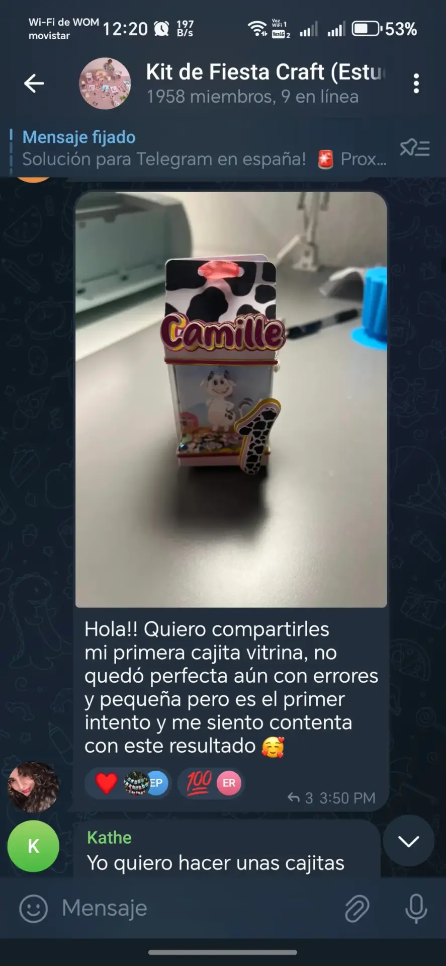 Mensaje de WhatsApp de alumna agendando nuevos pedidos de papelería